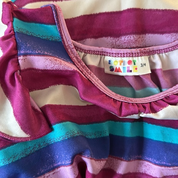 Dot Dot Smile dress size 3/4 stripes & fluttery cap sleeves - Picture 3 of 3